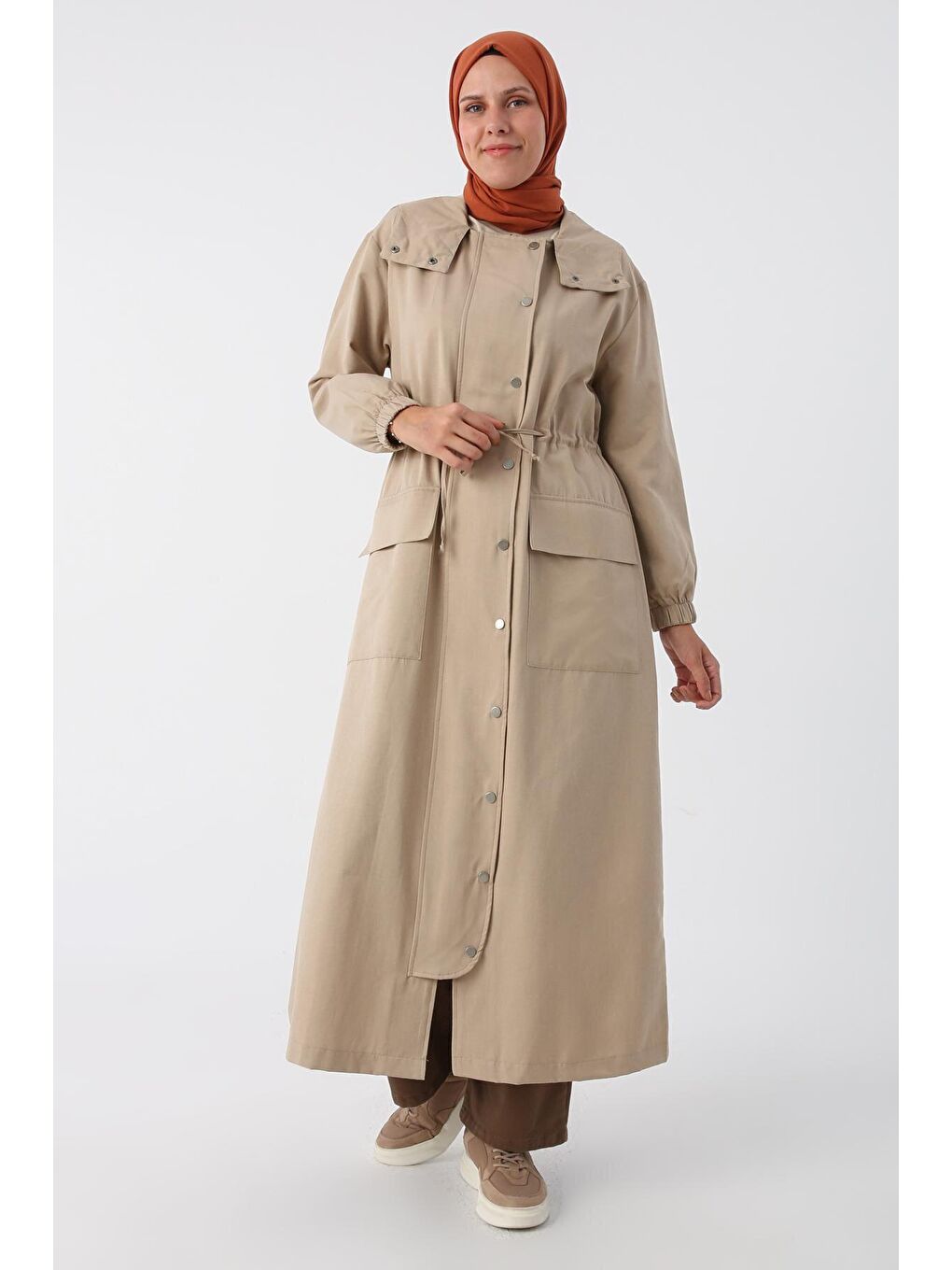 Bej Beli Büzgülü Fermuarlı Kapüşonlu Ferace