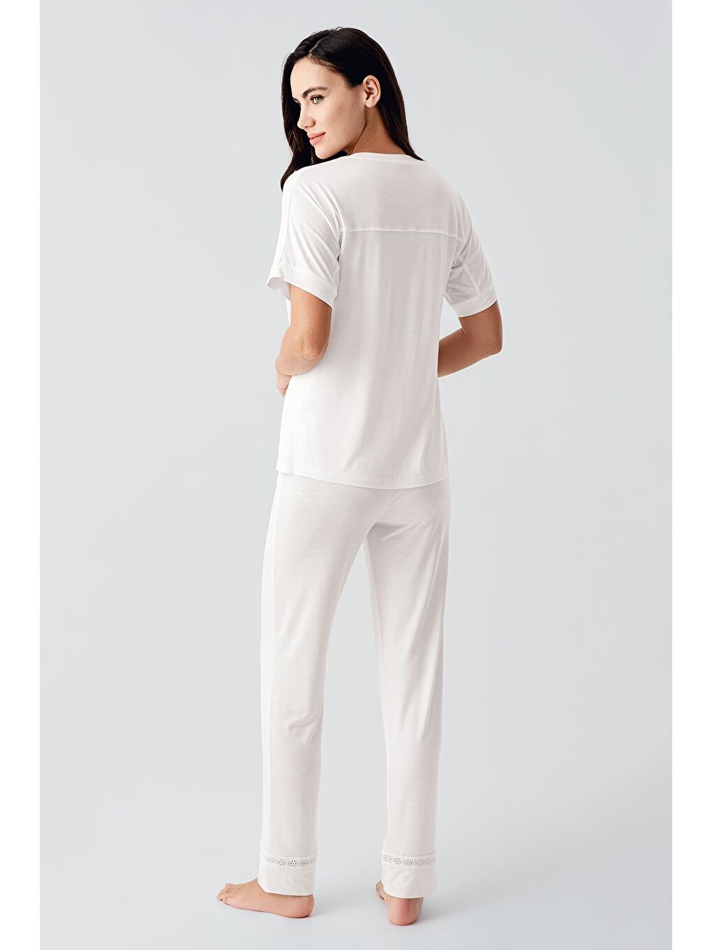 Ekru Dantelli Kısa Kollu Esnek Viskoz Pijama Takım 17204-2