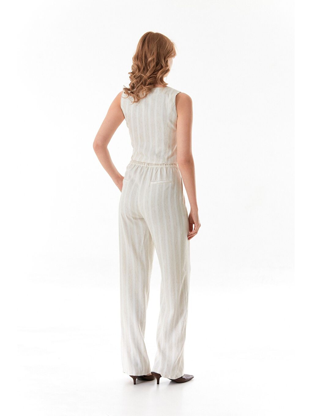 Bej Çizgili Önü Bağlamalı Yelekli Pantolon Takım-4