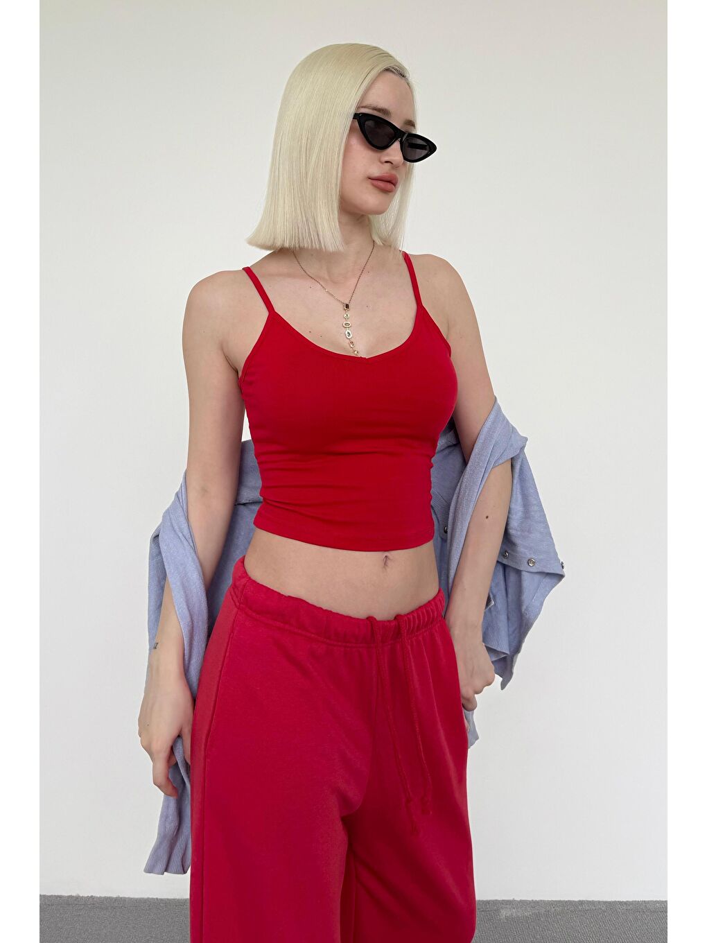 Kırmızı Askılı V Yaka Atlet Mg2454