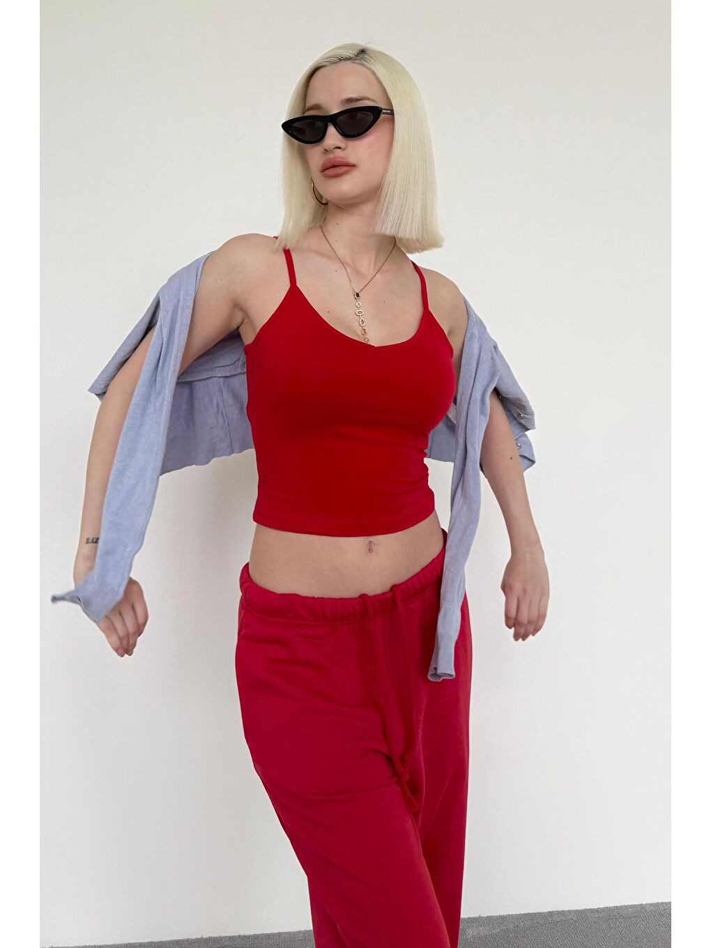 Kırmızı Askılı V Yaka Atlet Mg2454-1