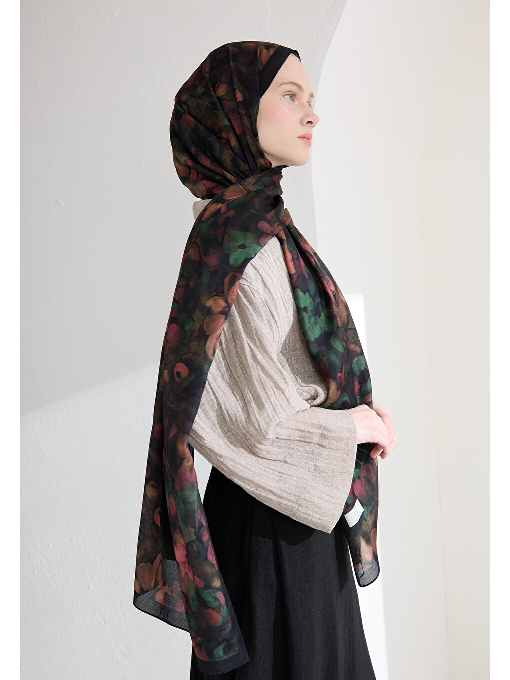 Hıbıscus Beauty Floş Viskon Şal Siyah