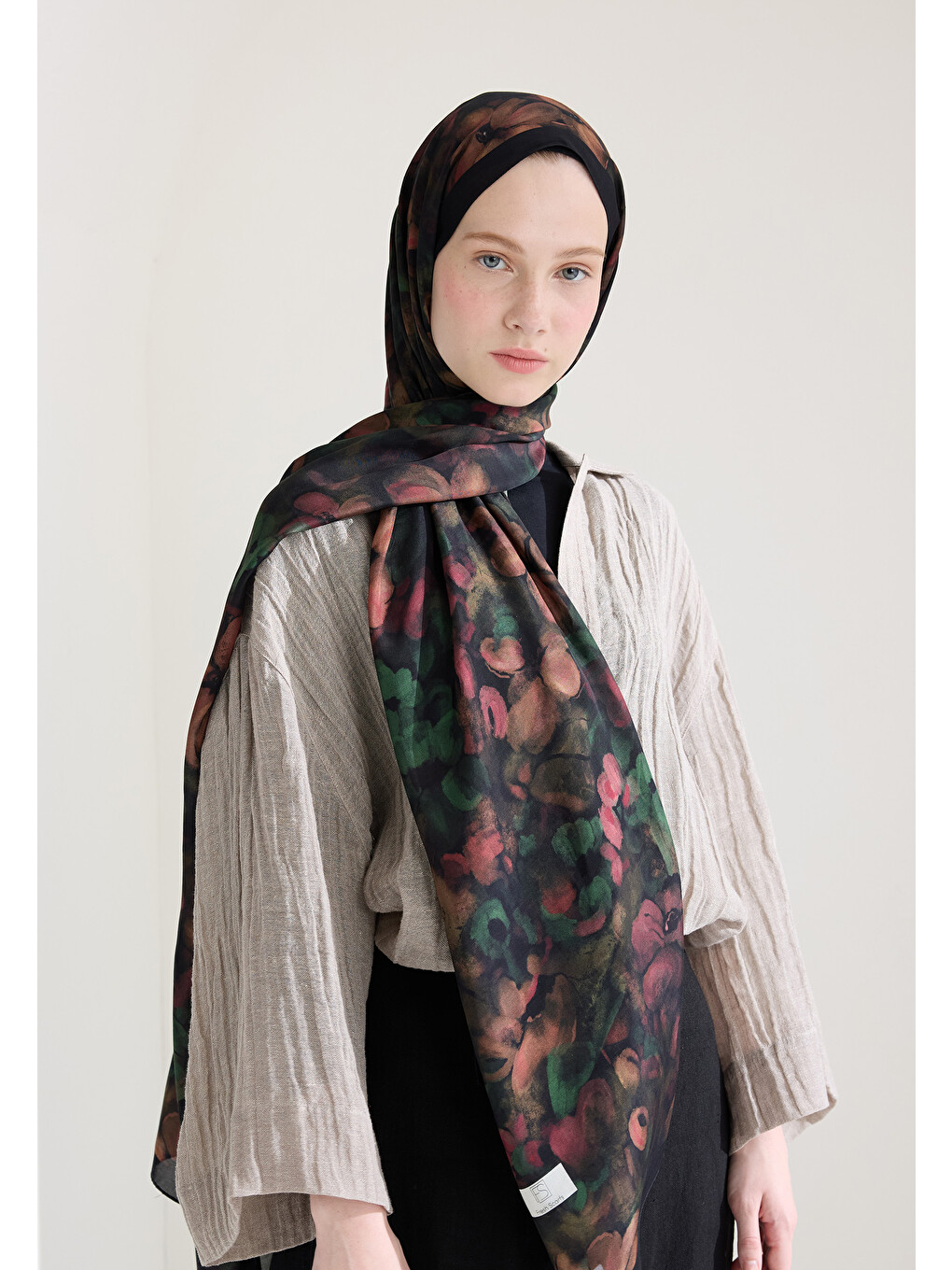Hıbıscus Beauty Floş Viskon Şal Siyah-4