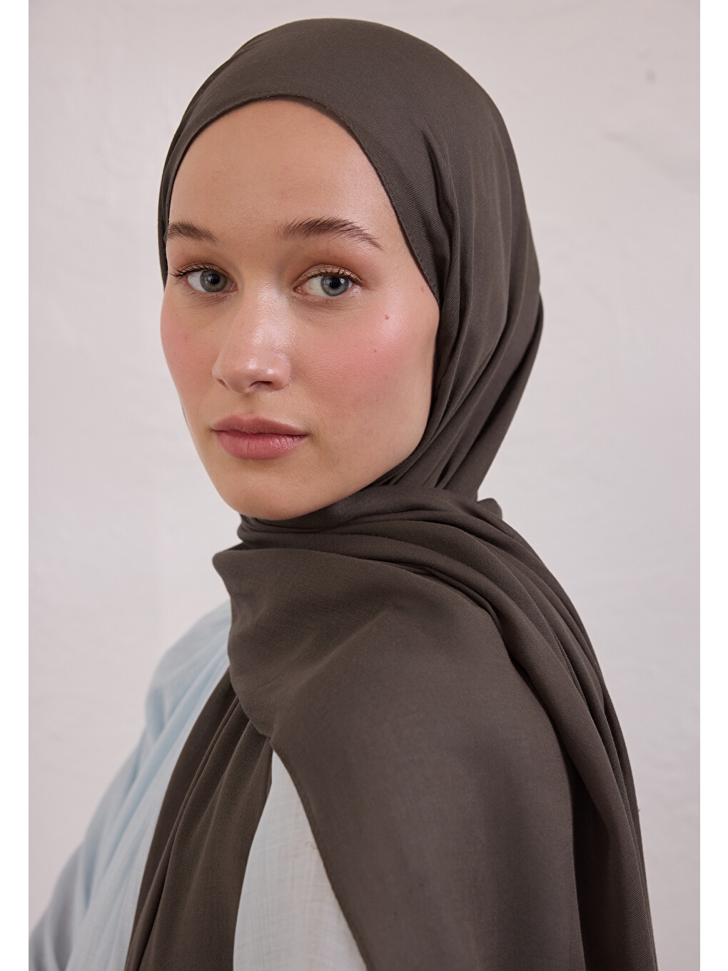 Kahverengi Soft Viskon Şal Tozlu Kahve-1