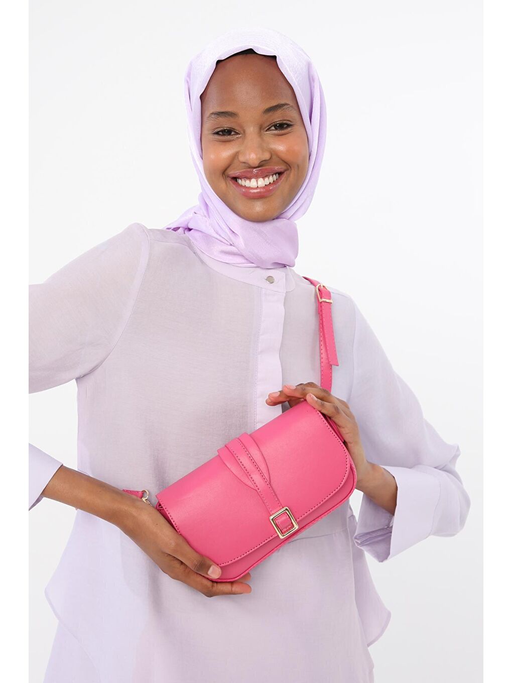 Fuşya Gold Tokalı Çapraz Askılı Minik Suni Deri Çanta-2