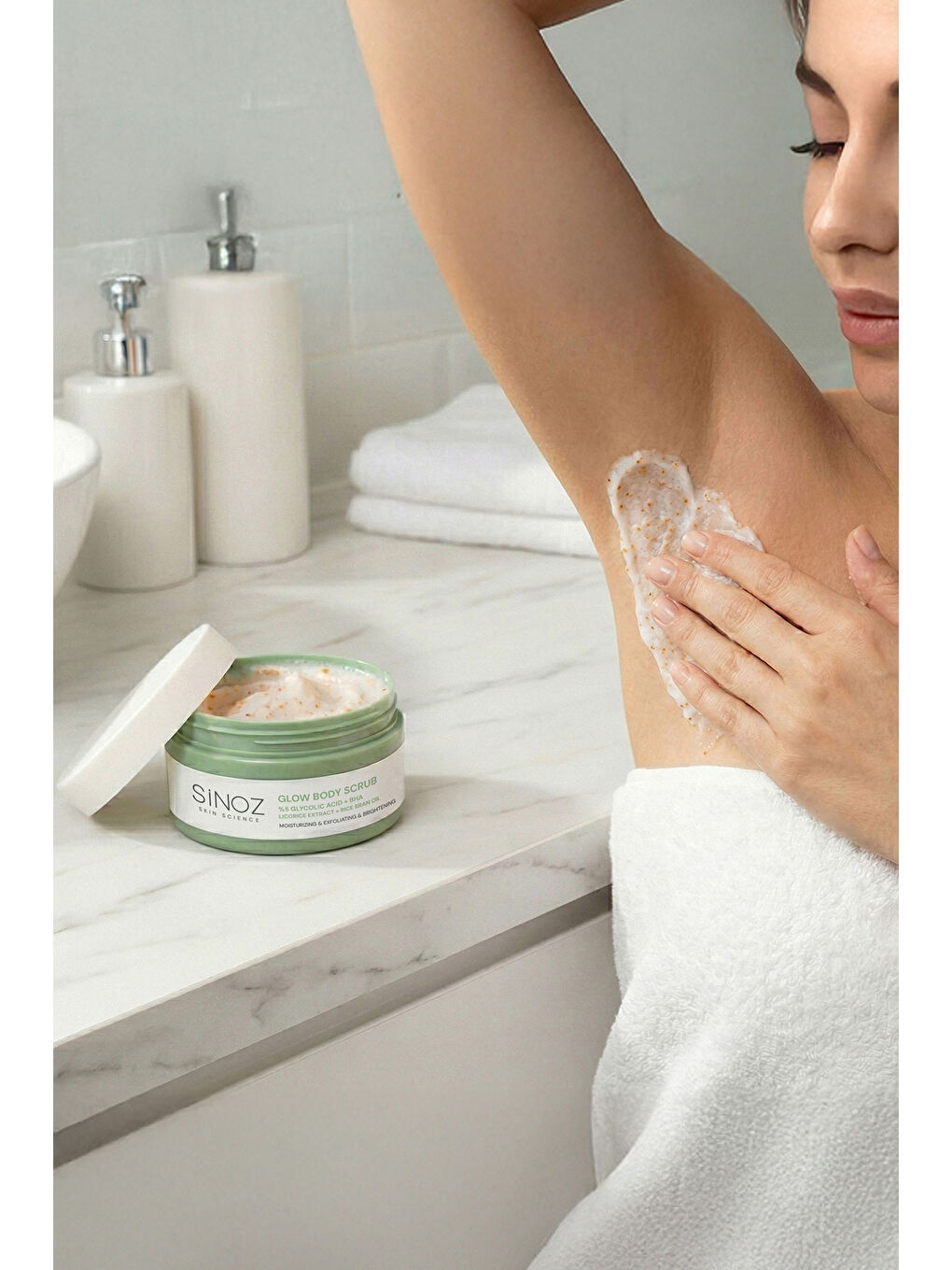 Nemlendirici, Arındırıcı ve Aydınlatıcı Glow Vücut Peelingi %5 Glikolik Asit 200 gr-7