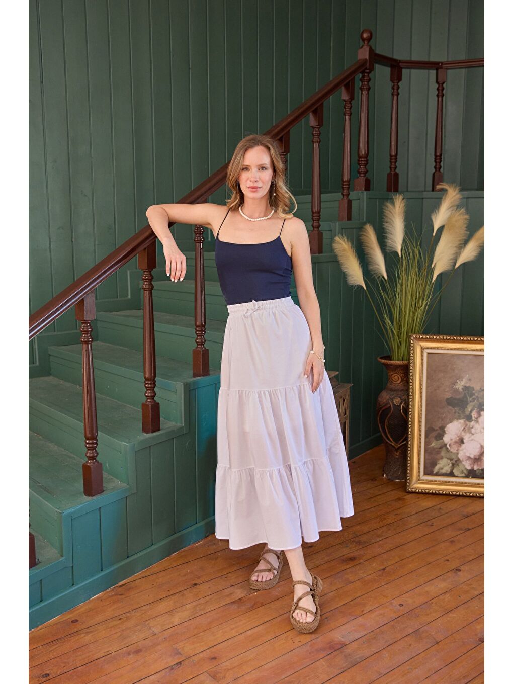 Beyaz Terikoton Kumaş Fırfırlı Etek-4