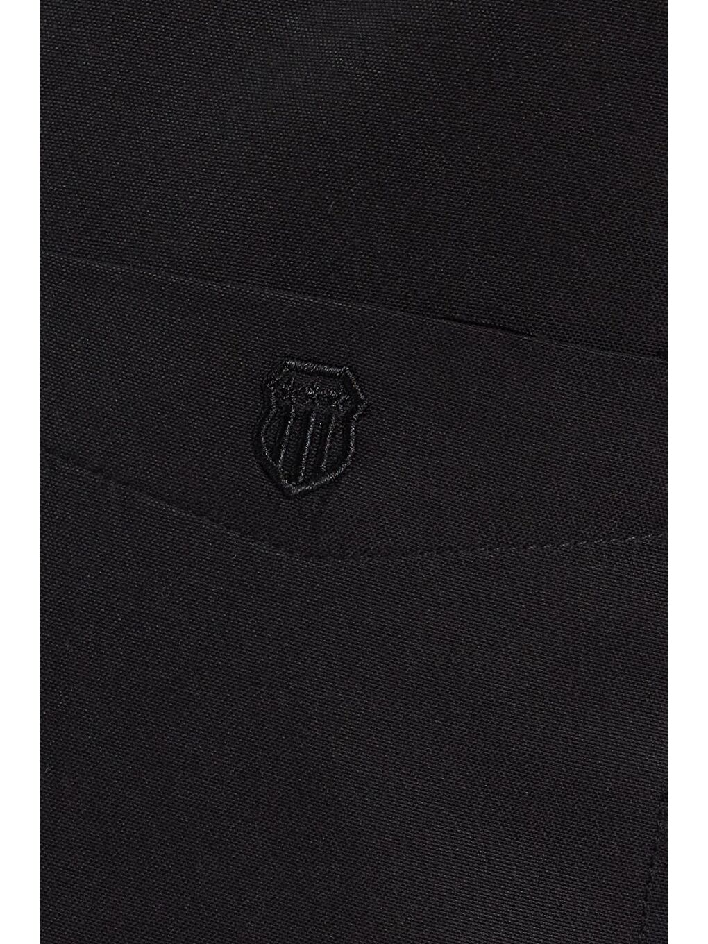 Erkek Regular Fit Klasik Kesim Oxford Doku Yaka Düğmeli Cepli Nakışlı Siyah Gömlek-5