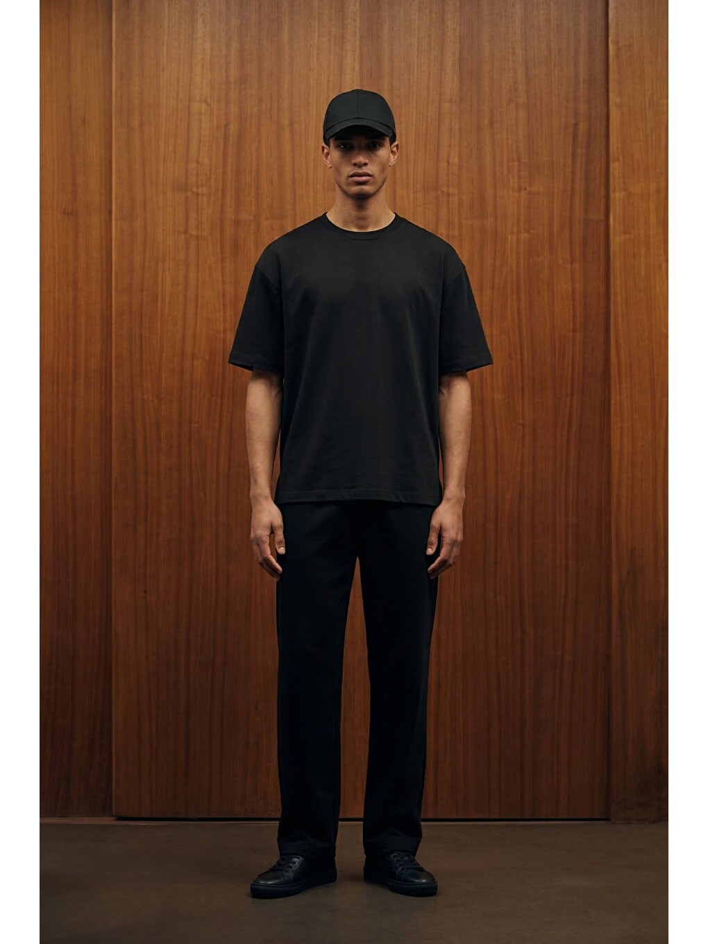 Erkek Baggy Fit Rahat Kesim Esnek Kumaş Eşofman Altı Siyah-2