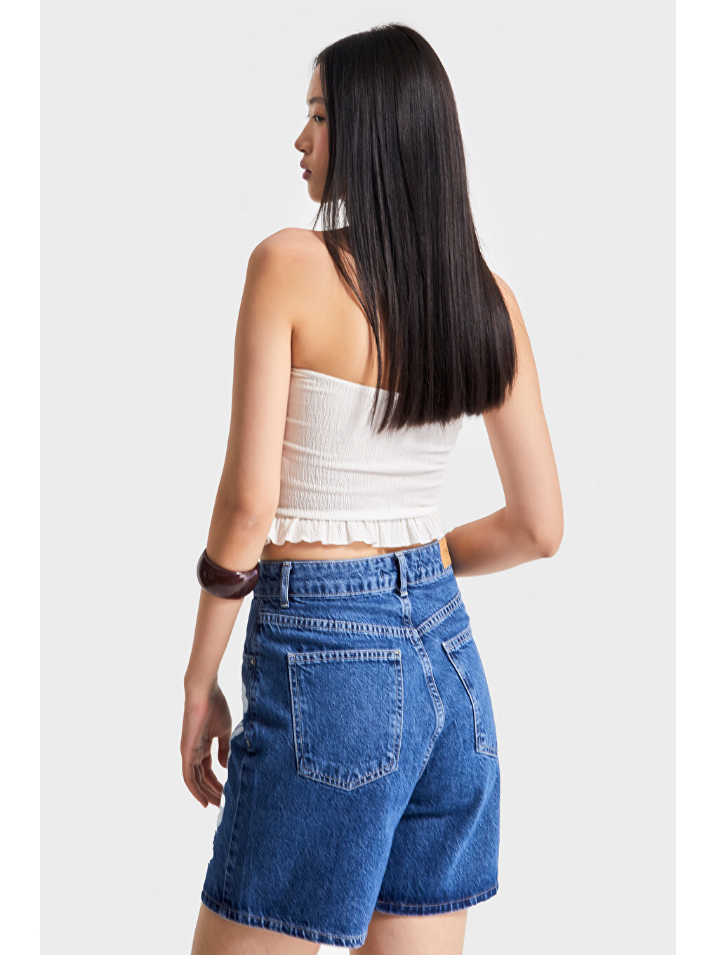 Kadın Mavi Renk 1s5-5 Beyaz Çiçek Nakışlı Midi Boy %100 Pamuk Tasarım Denim Şort-1