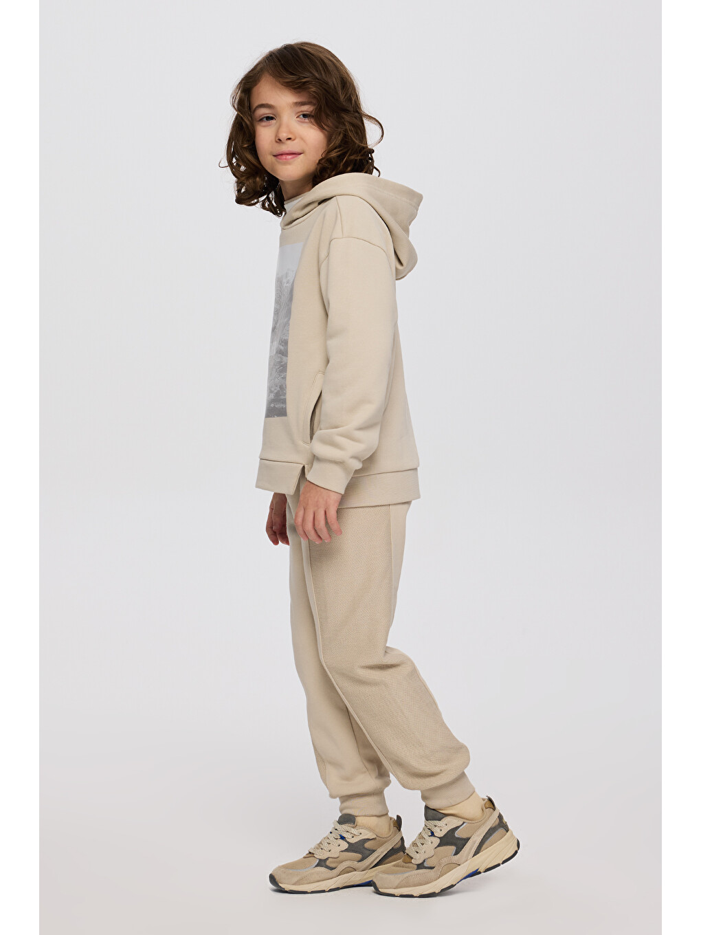 Bej Erkek Çocuk Kapüşonlu Taş Sweatshirt-1