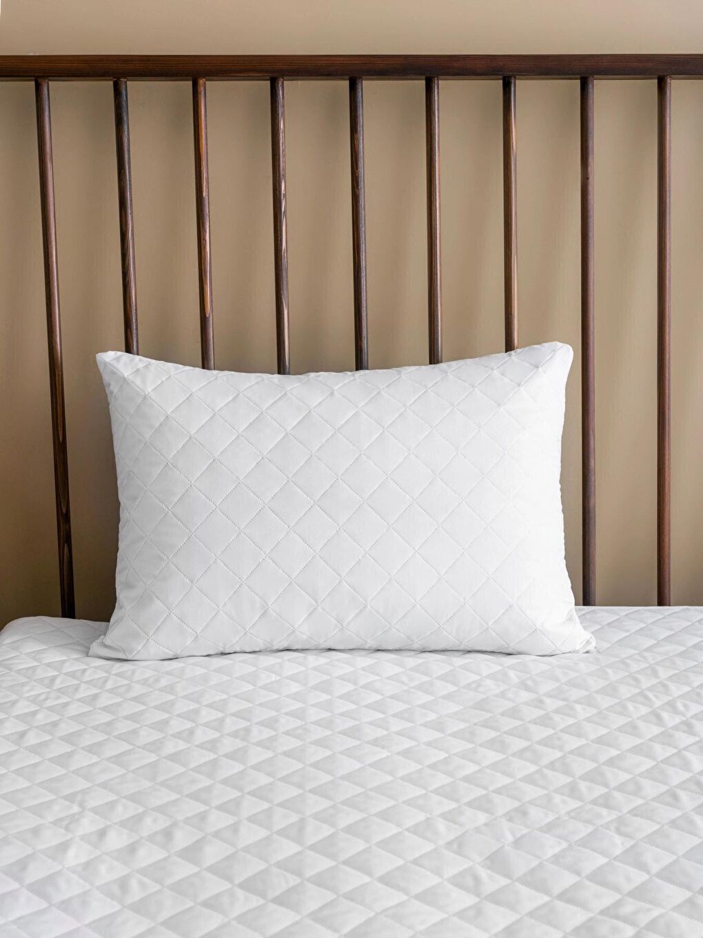 Beyaz 2’li 50x70 cm Fermuarlı Kapitoneli Su Geçirmez Yastık Alezi-1