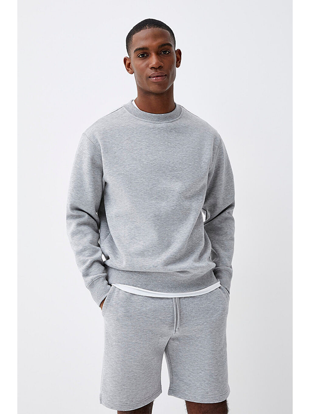 Gri Erkek Bisiklet Yaka Standart Kalıp 3 İplik İçi Polarlı Kalın Sweatshirt SPR25SW36-2