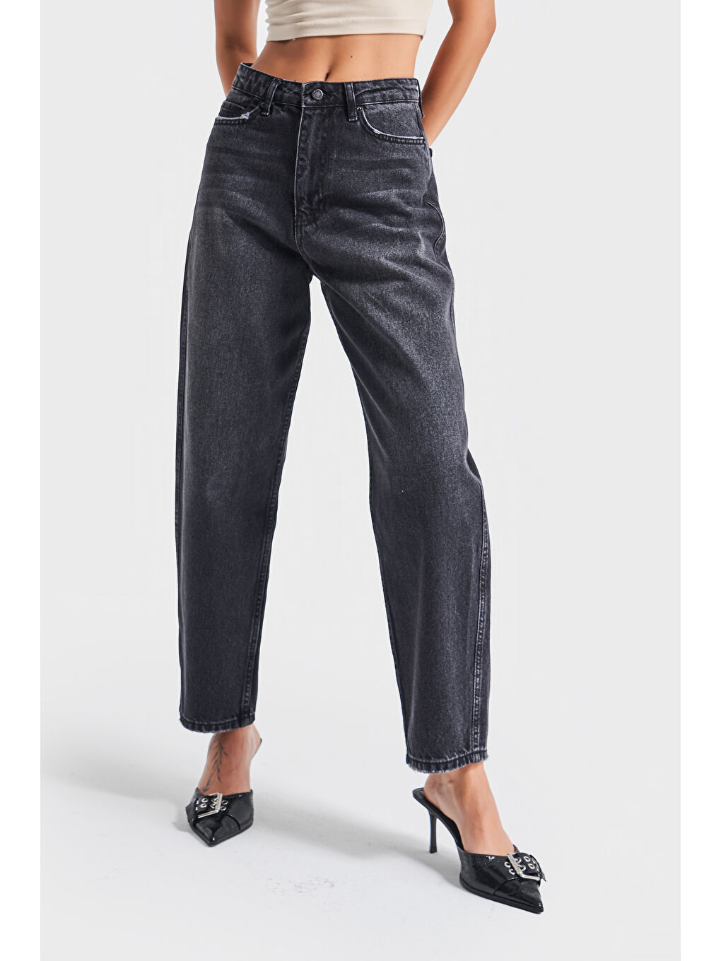 Gri Kadın Koyu Füme Renk 2w5-1 Relax Fit %100 Pamuk İç Boy 69cm Denim Jean