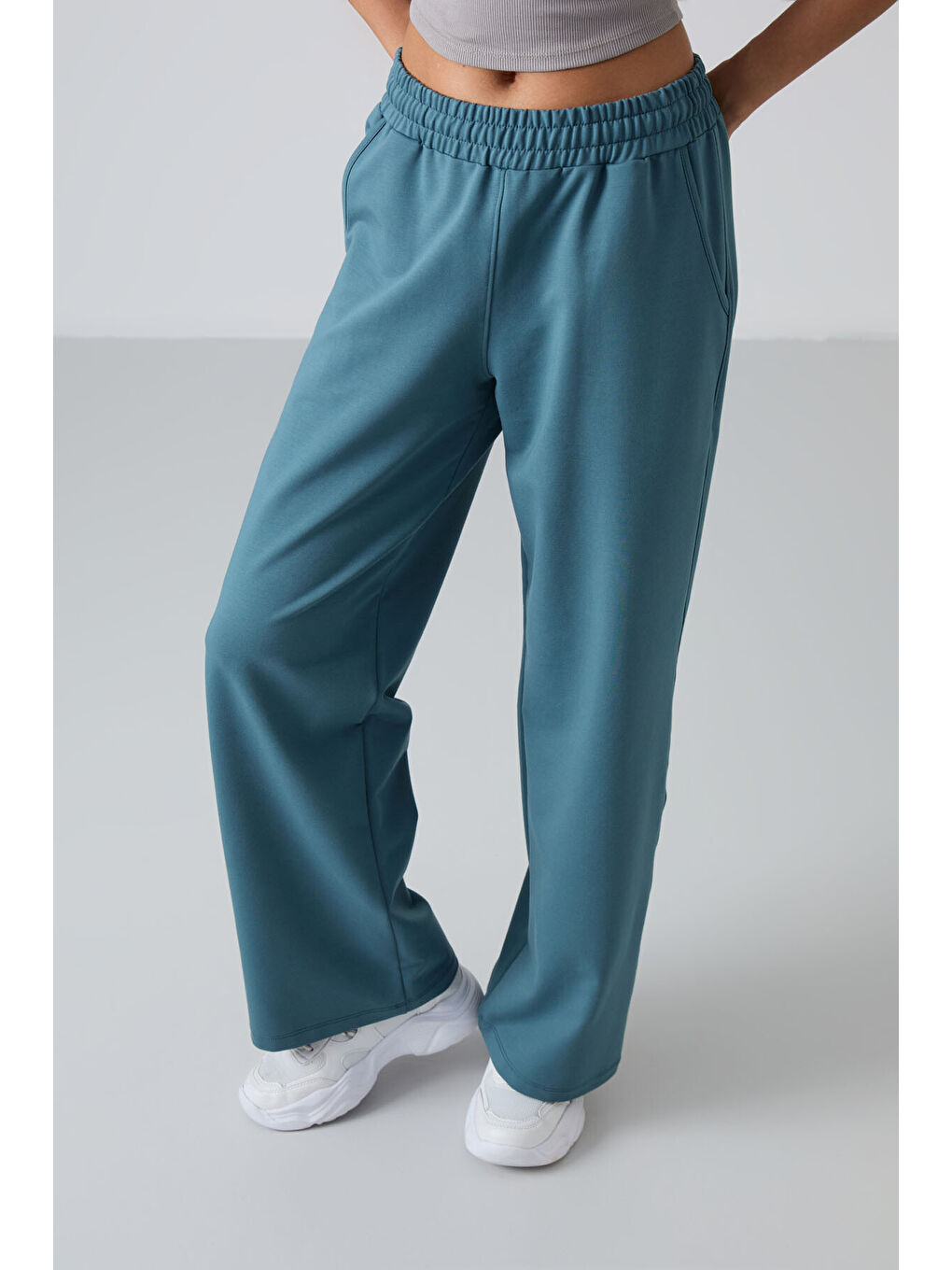 Orman Yeşili Yüksek Bel Cepli Rahat Form Geniş Paça Kadın Eşofman Alt - 94567-1