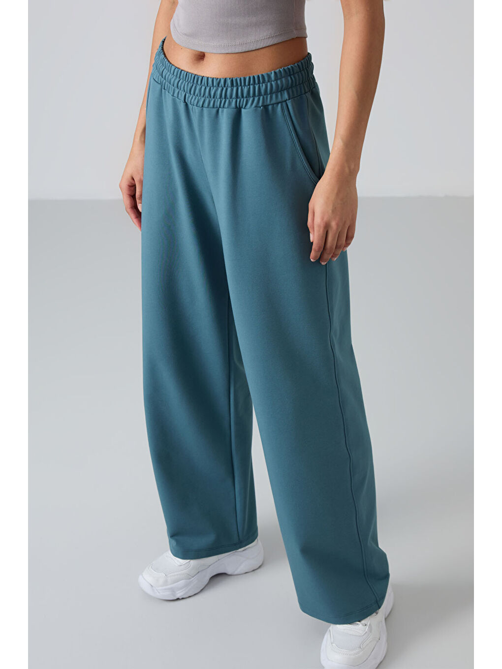 Orman Yeşili Yüksek Bel Cepli Rahat Form Geniş Paça Kadın Eşofman Alt - 94567-3