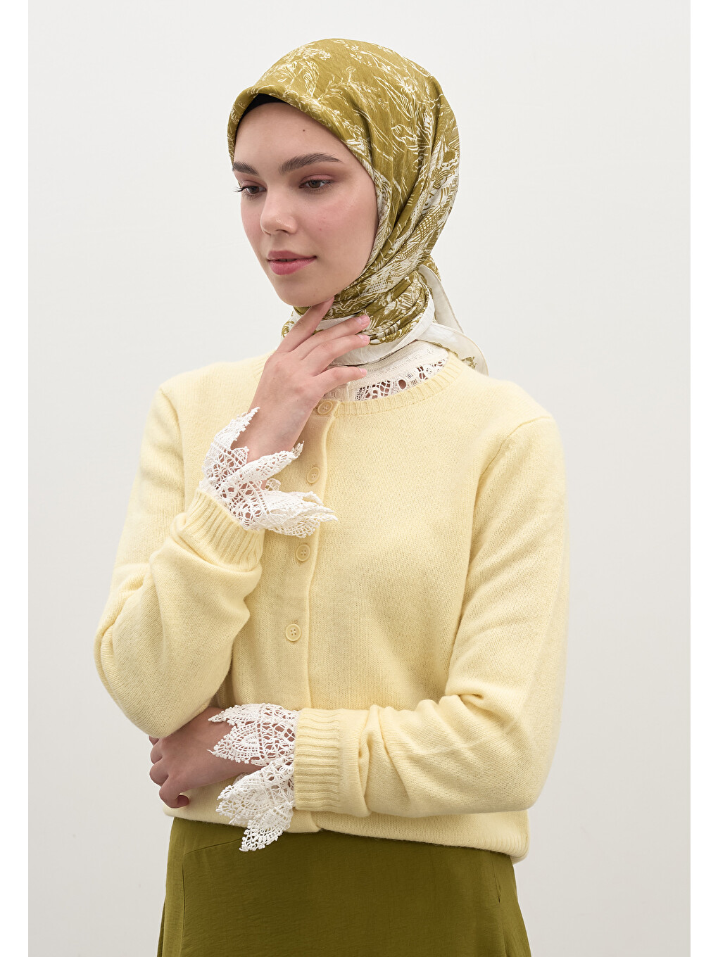 Secret Elegance Desen Pamuklu Viskon Eşarp Yağ Yeşili