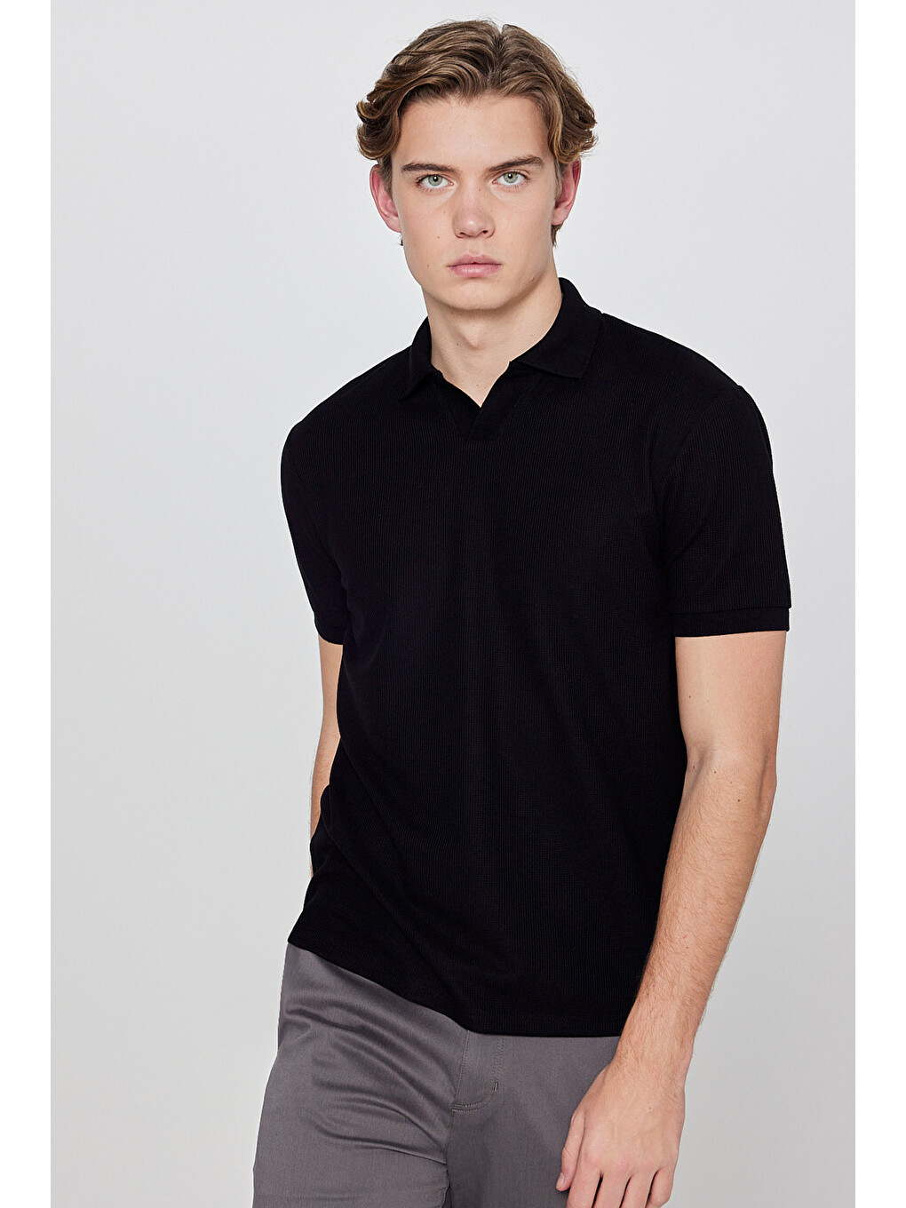 Siyah Regular Fit Normal Kesim Polo Yaka Tişört