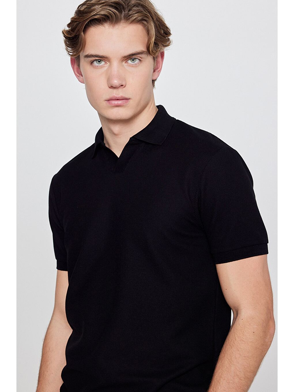 Siyah Regular Fit Normal Kesim Polo Yaka Tişört-3