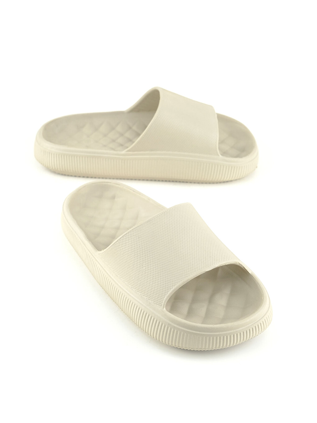 Bej Yazlık Islak Zemine Uygun Kadın Terlik-1