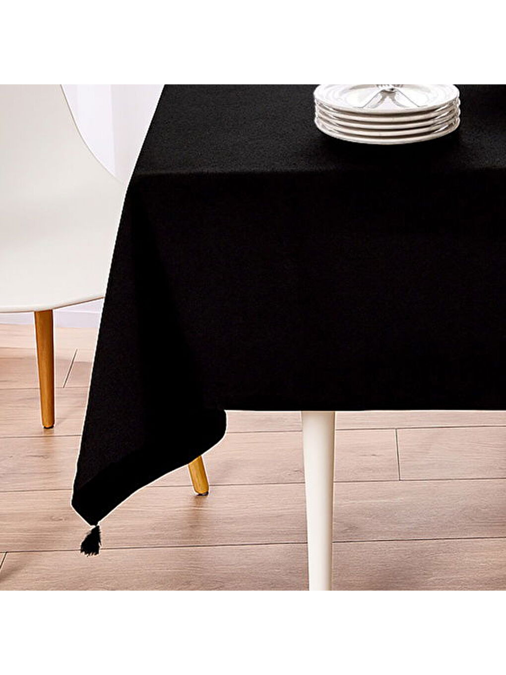 Soft Mato Püsküllü Masa Örtüsü - Siyah - 150x220 cm-5