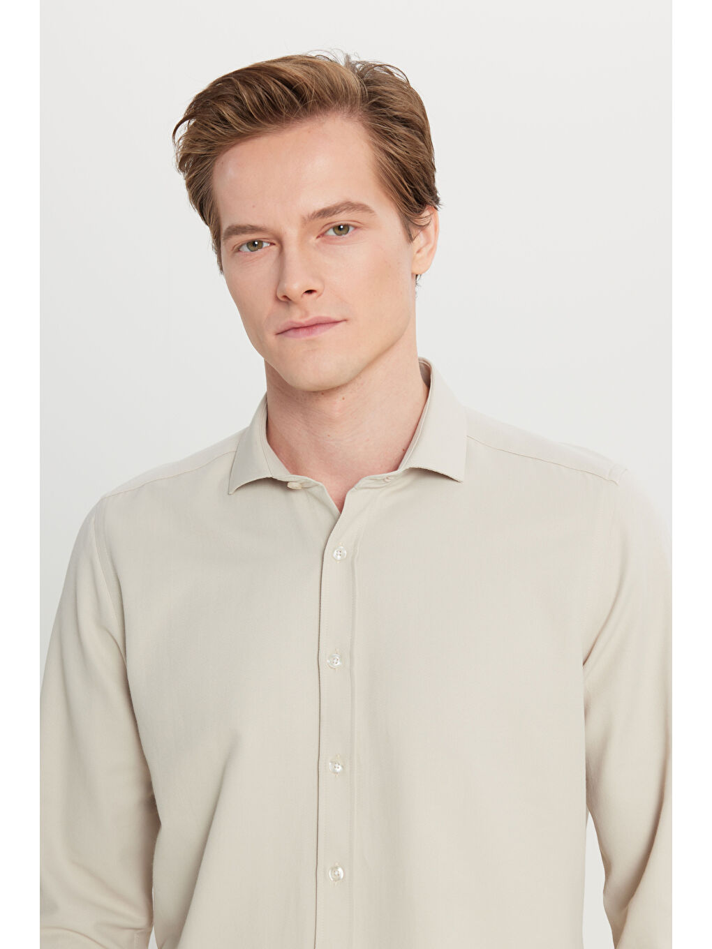 Erkek Bej Kolay Ütülenebilir Slim Fit Dar Kesim İtalyan Yaka Armürlü Basic Gömlek-7