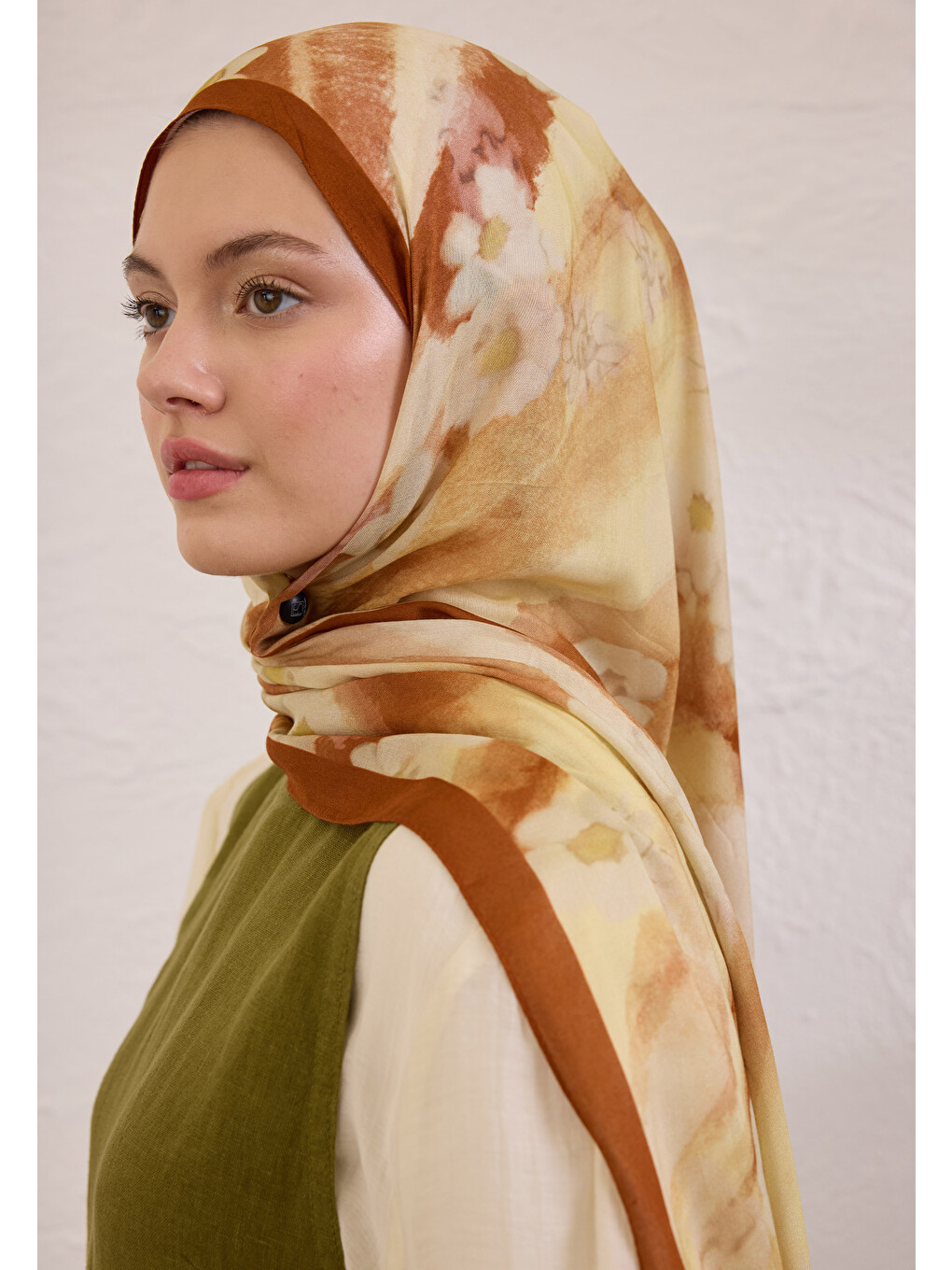 Kahverengi Soft Daısy Desen Rami Şal Kiremit-1