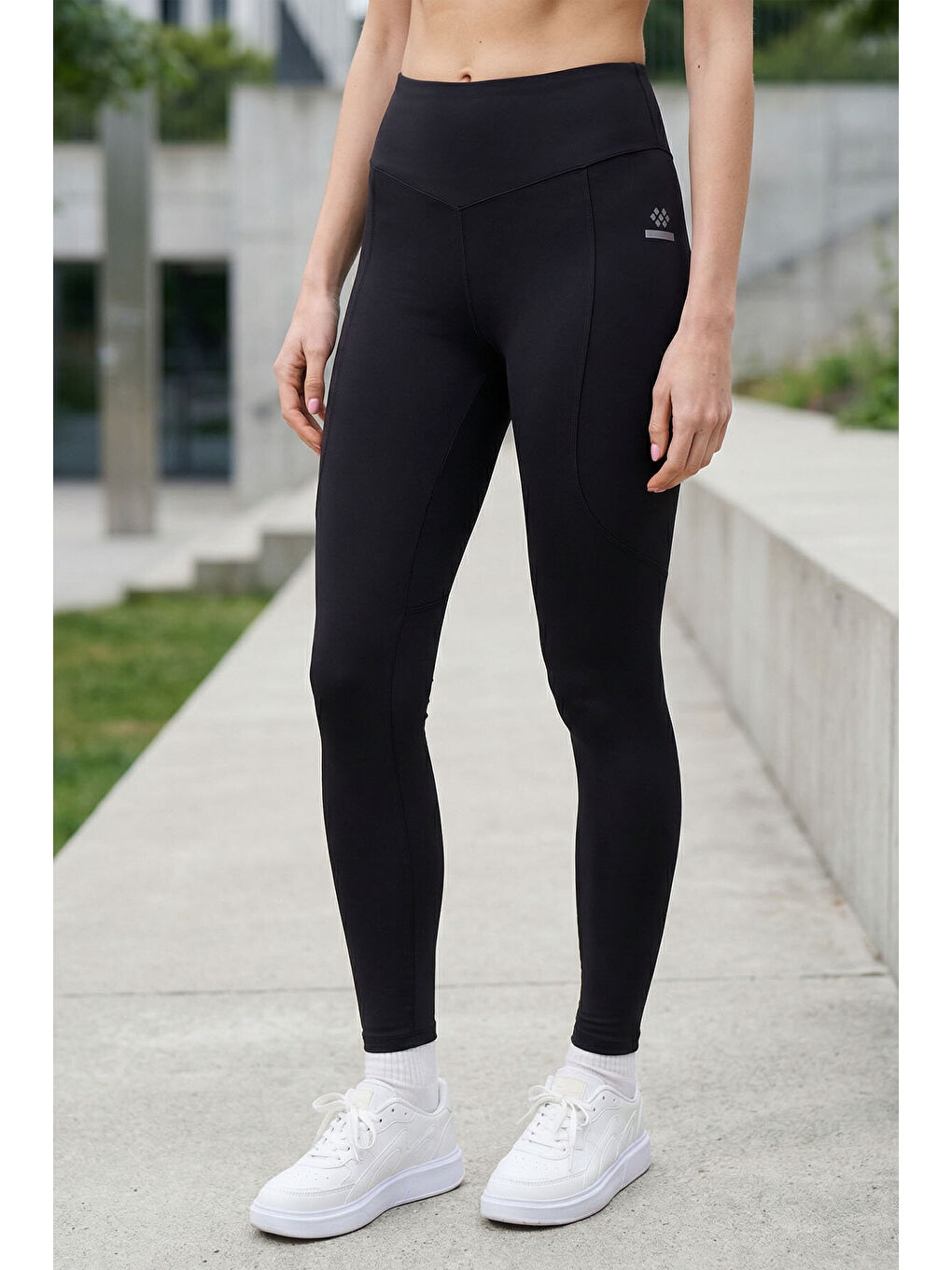 Siyah Polyester Standart Fit Esnek Performans Kadın Tayt - 94666-2