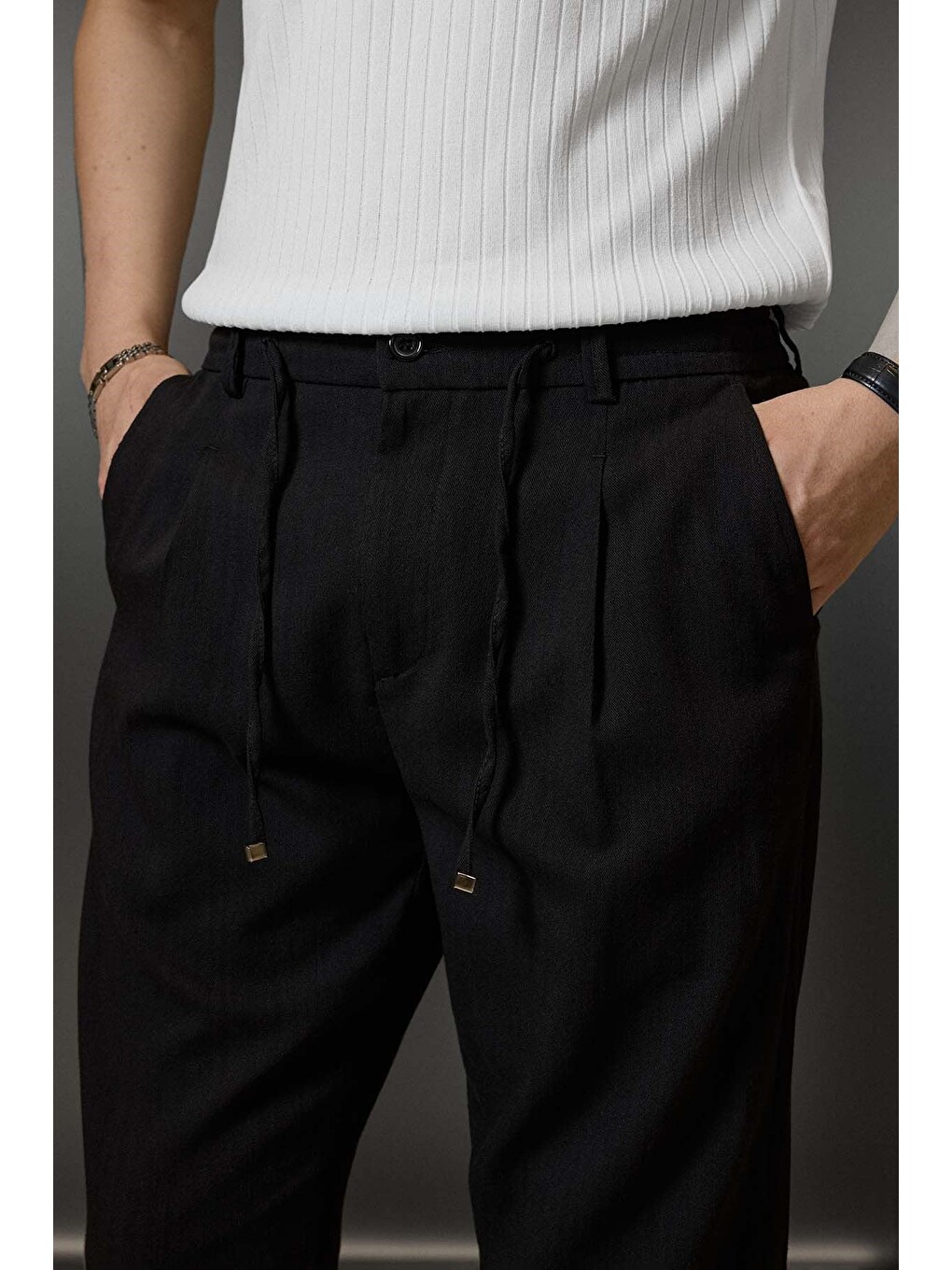 Erkek Relaxed Fit Bağcıklı Rahat Kalıp Pantolon Siyah-3