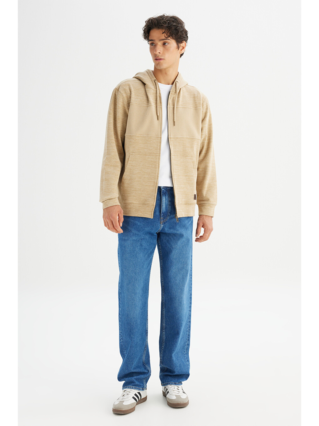 Bej Regular Fit Kapüşonlu Cepli İçi Polarlı Erkek Fermuarlı Sweatshirt Hırka-1