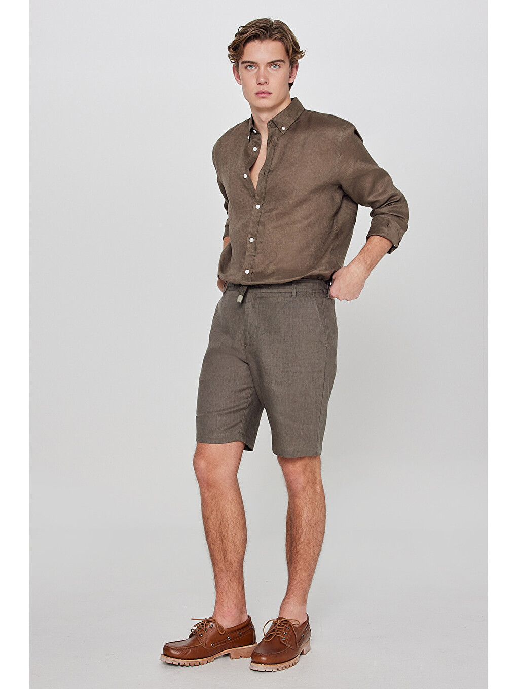 Yeşil %100 Keten Regular Fit Normal Kesim Cepli Şort-1