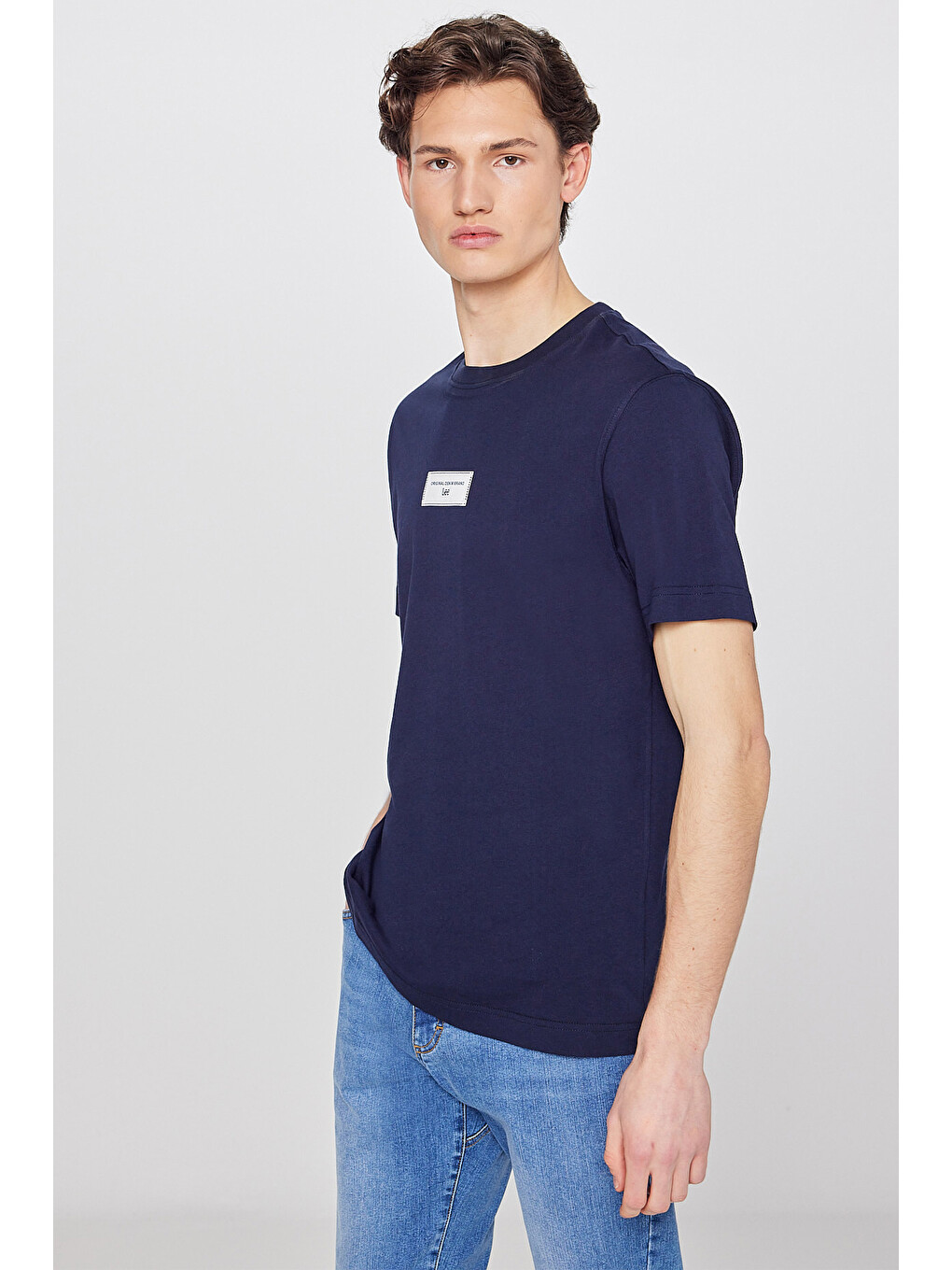 Lacivert %100 Pamuk Nefes Alan Kumaş Regular Fit Logo Detaylı Tişört