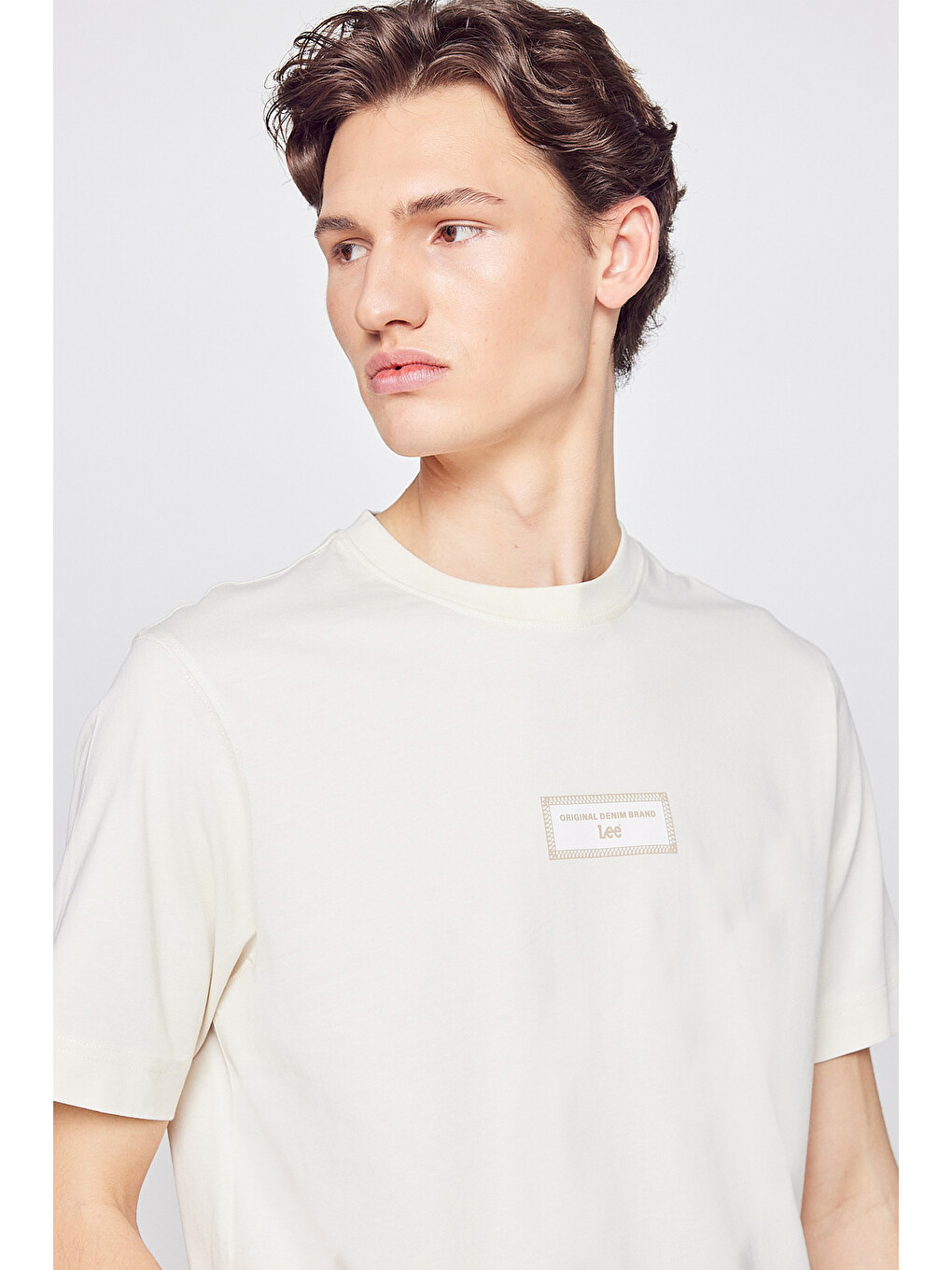 Bej %100 Pamuk Nefes Alan Kumaş Regular Fit Logo Detaylı Tişört-3