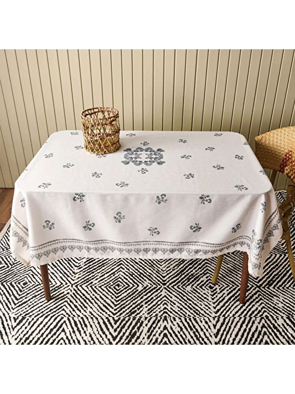 Soft St Tropez Masa Örtüsü - Gri - 150x150 cm-5