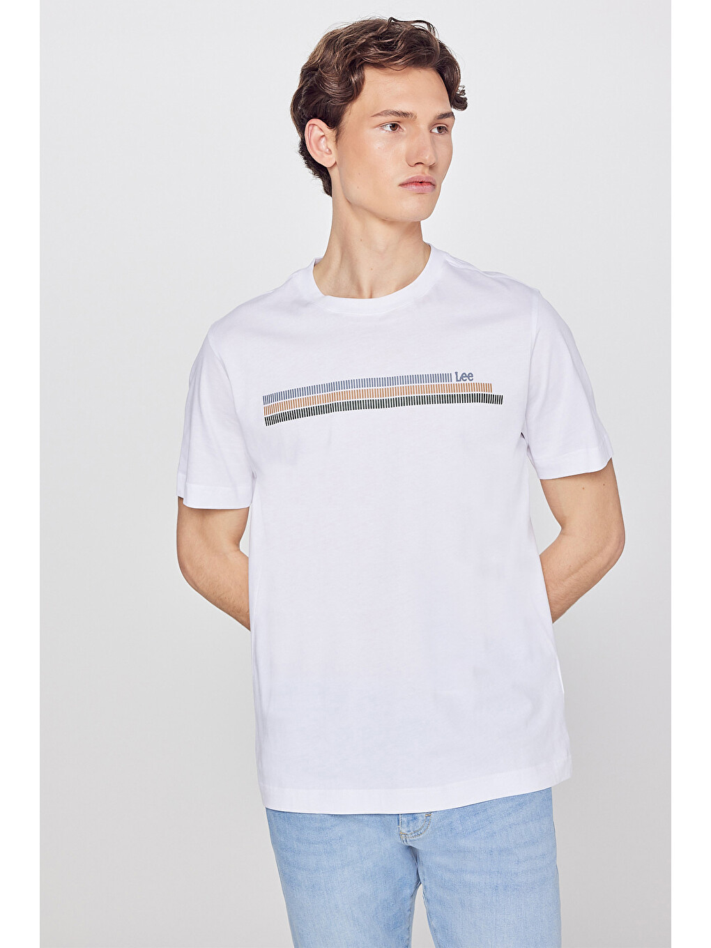 Beyaz %100 Pamuk Regular Fit Normal Kesim Bisiklet Yaka Logo Detaylı Tişört-1