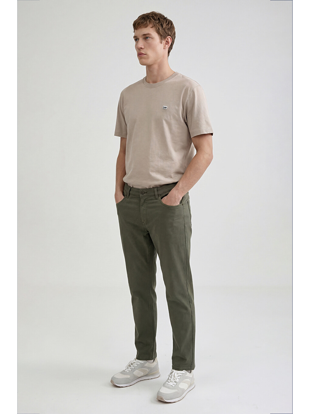 Bej %100 Pamuk Regular Fit Normal Kesim Bisiklet Yaka Logo Detalı Tişört-1