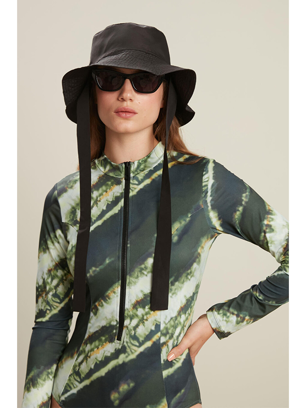 Karışık Desenli Fermuarlı Surf Mayo Batik-1