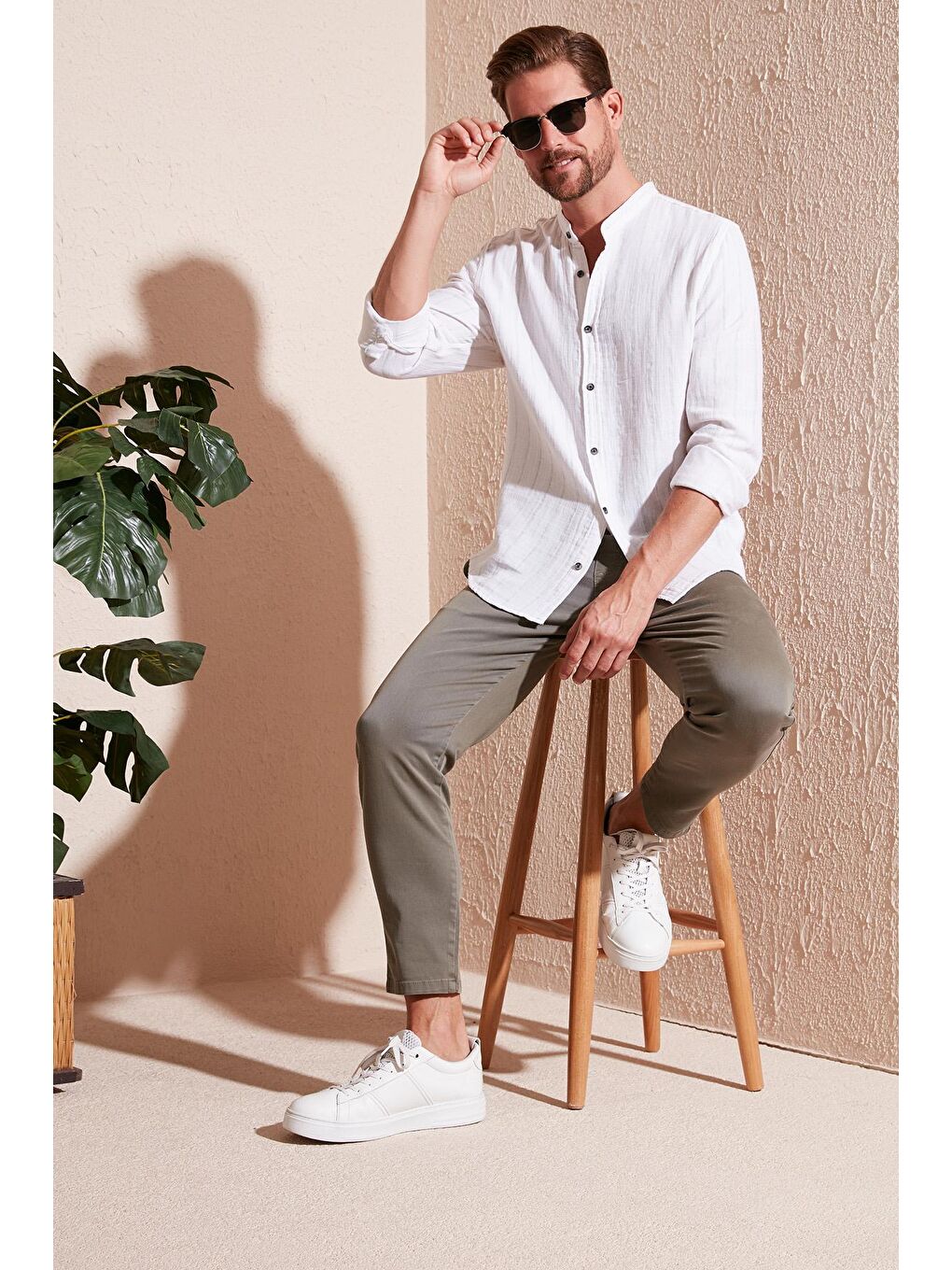 Haki Bant Yaka Çizgili %100 Pamuk Regular Fit Gömlek CF23S126828-1