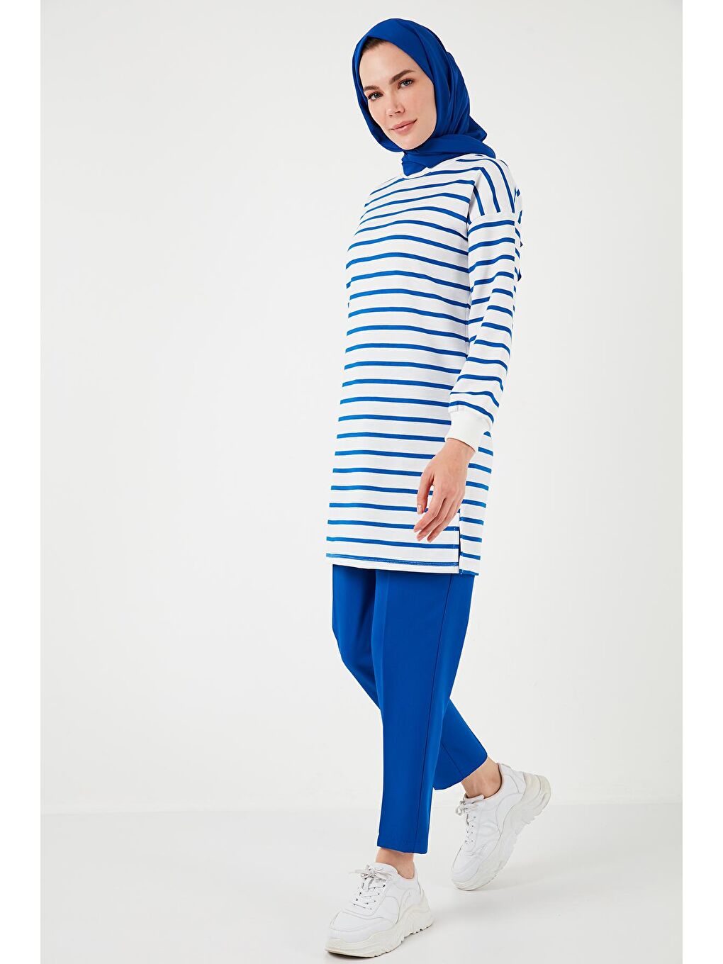 Lela Saks Modest Çizgili Pamuklu Regular Fit Bisiklet Yaka Tunik 5865784 - 2