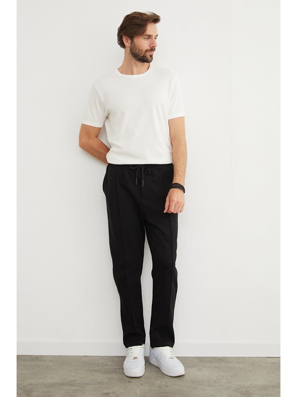 Siyah Beli Bağlamalı Çimalı Jogger Pantolon-2
