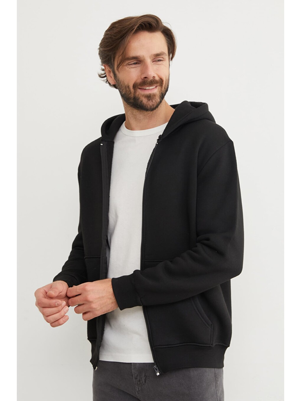 Siyah 3 İplik Fermuarlı Kanguru Cepli Sweatshirt-4