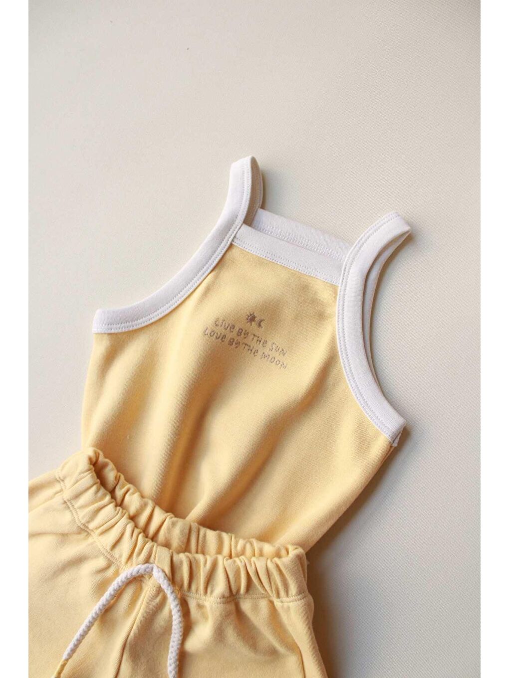 Pastel Sarı Askılı Şortlu Takım-8