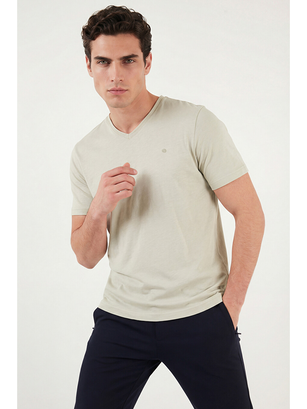 Bej Pamuklu Regular Fit V Yaka Tişört 5902719-2