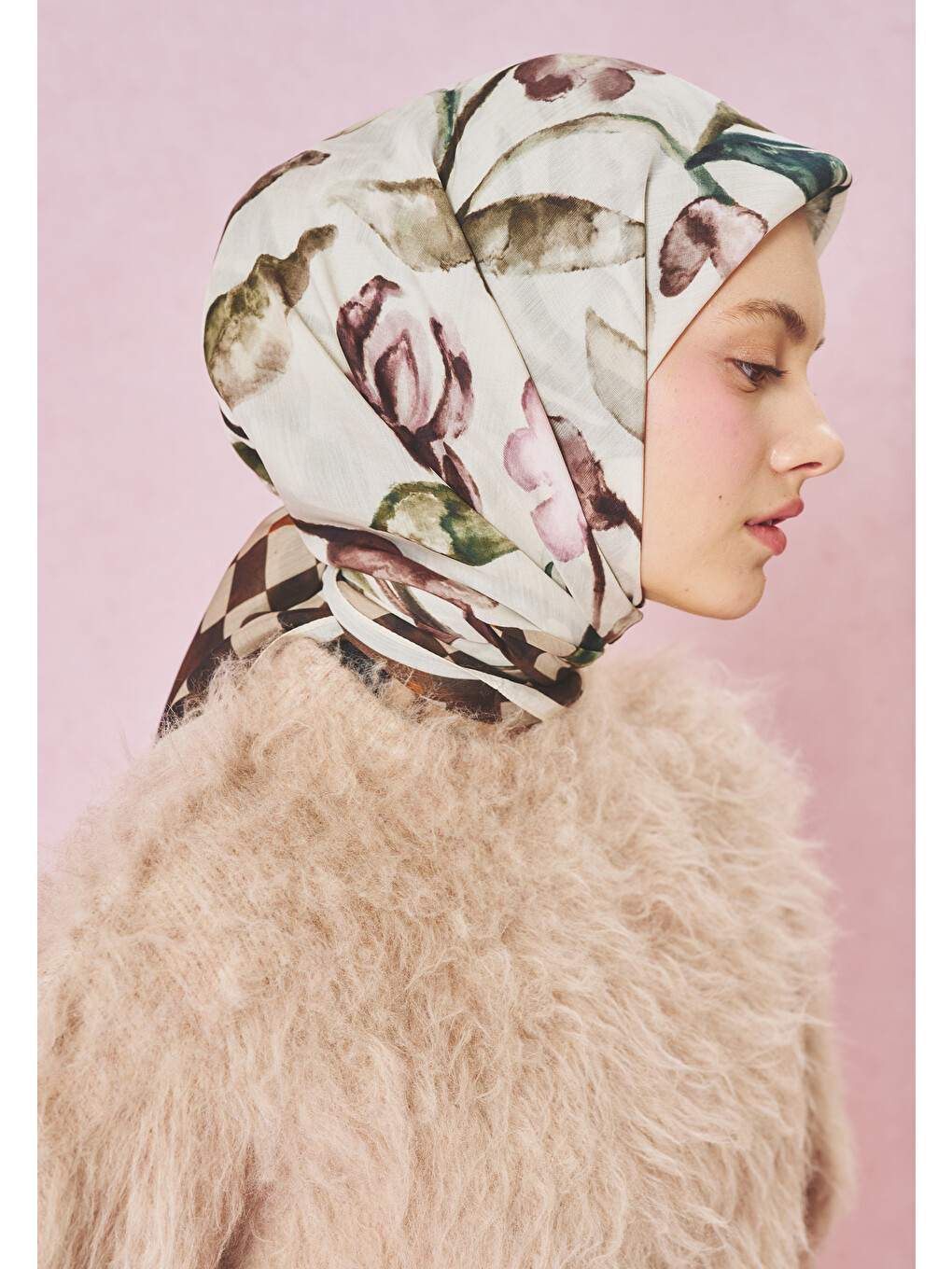 Kahverengi Love In Bloom Desen Floş Viskon Eşarp Brown-3