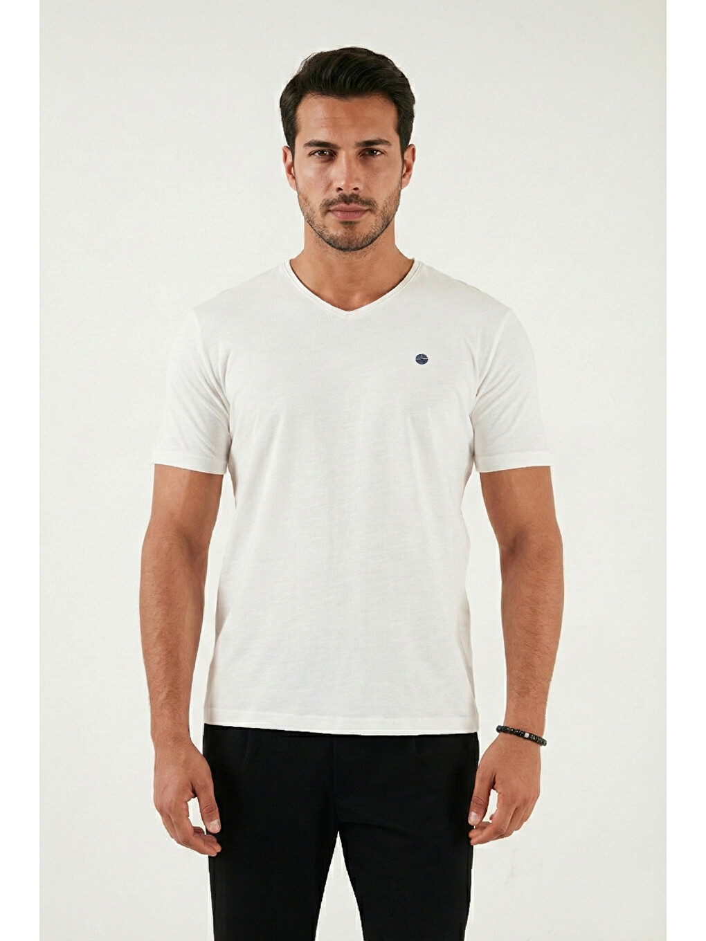 Ekru Pamuklu Regular Fit V Yaka Tişört 5902719-4