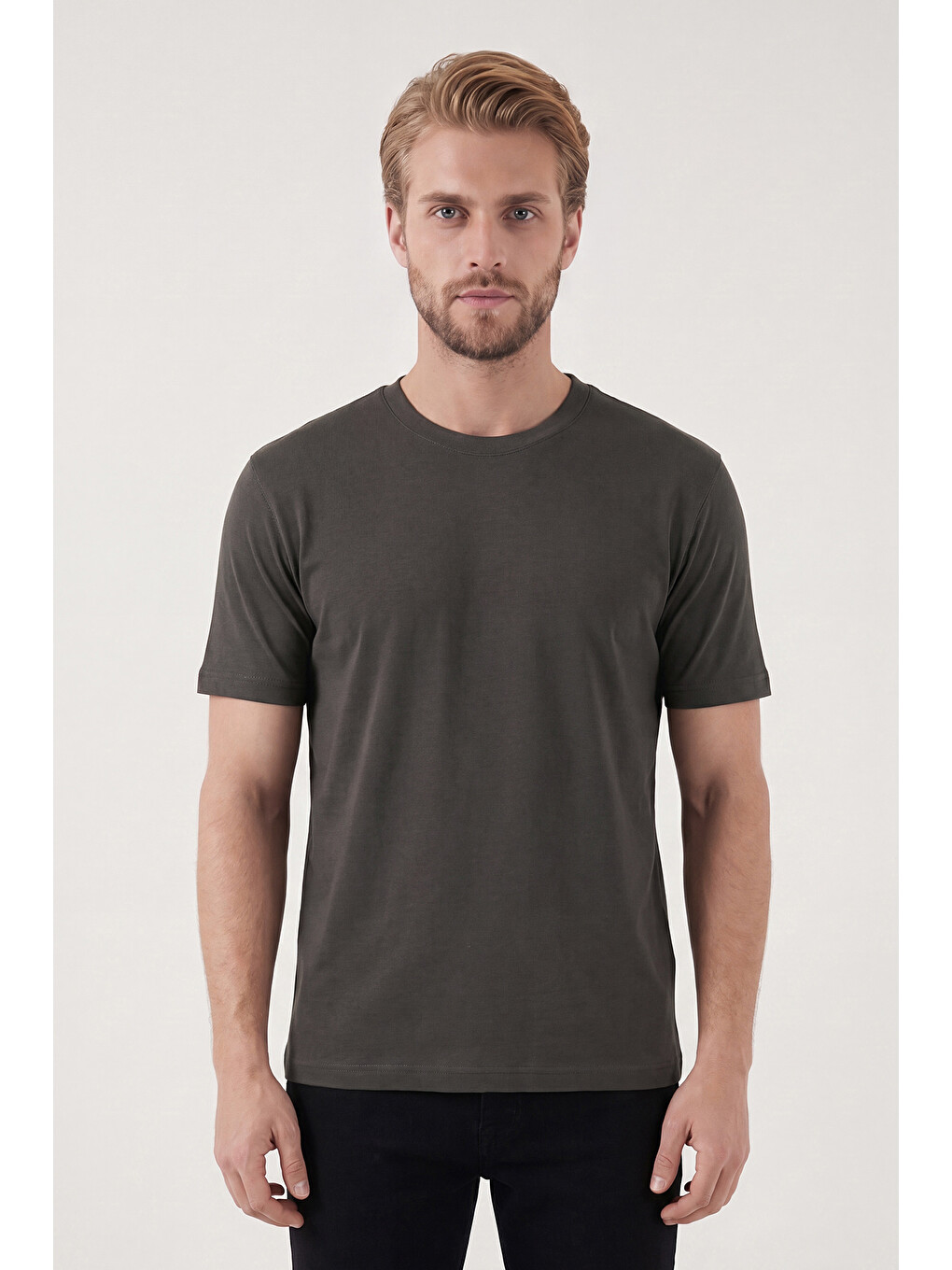 Kahverengi Pamuklu Relaxed Fit Bisiklet Yaka Basic T Shirt 5905884-2