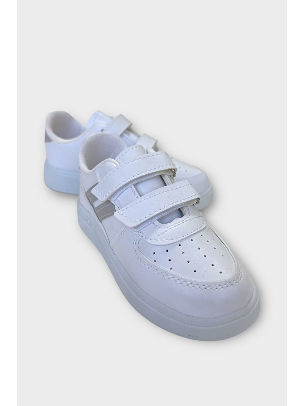 Işıklı Unisex Rahat Hafif Çocuk Spor Ayakkabı Beyaz - Gri-1