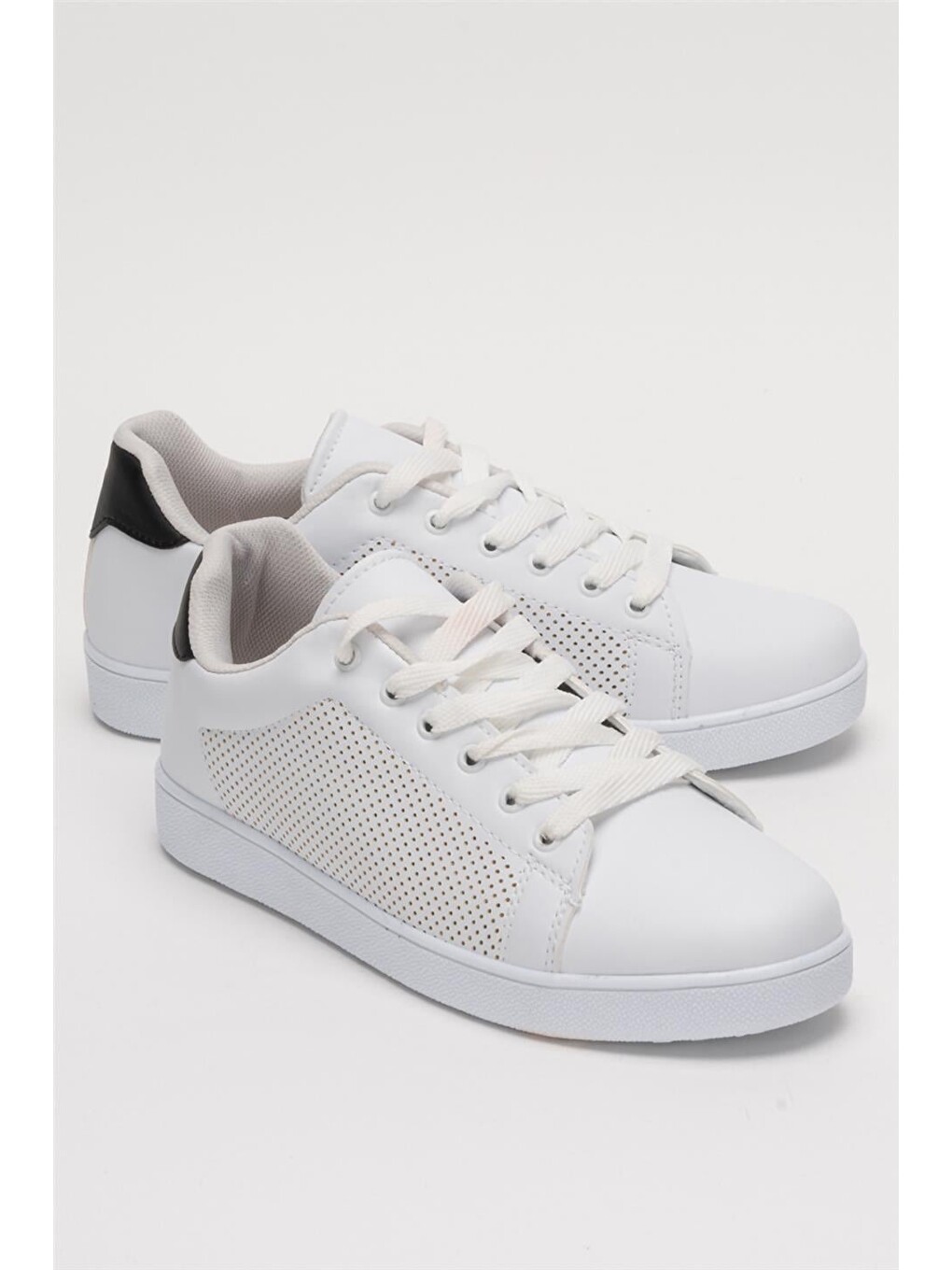Kadın Spor Sneaker Ayakkabı Beyaz - Siyah-1