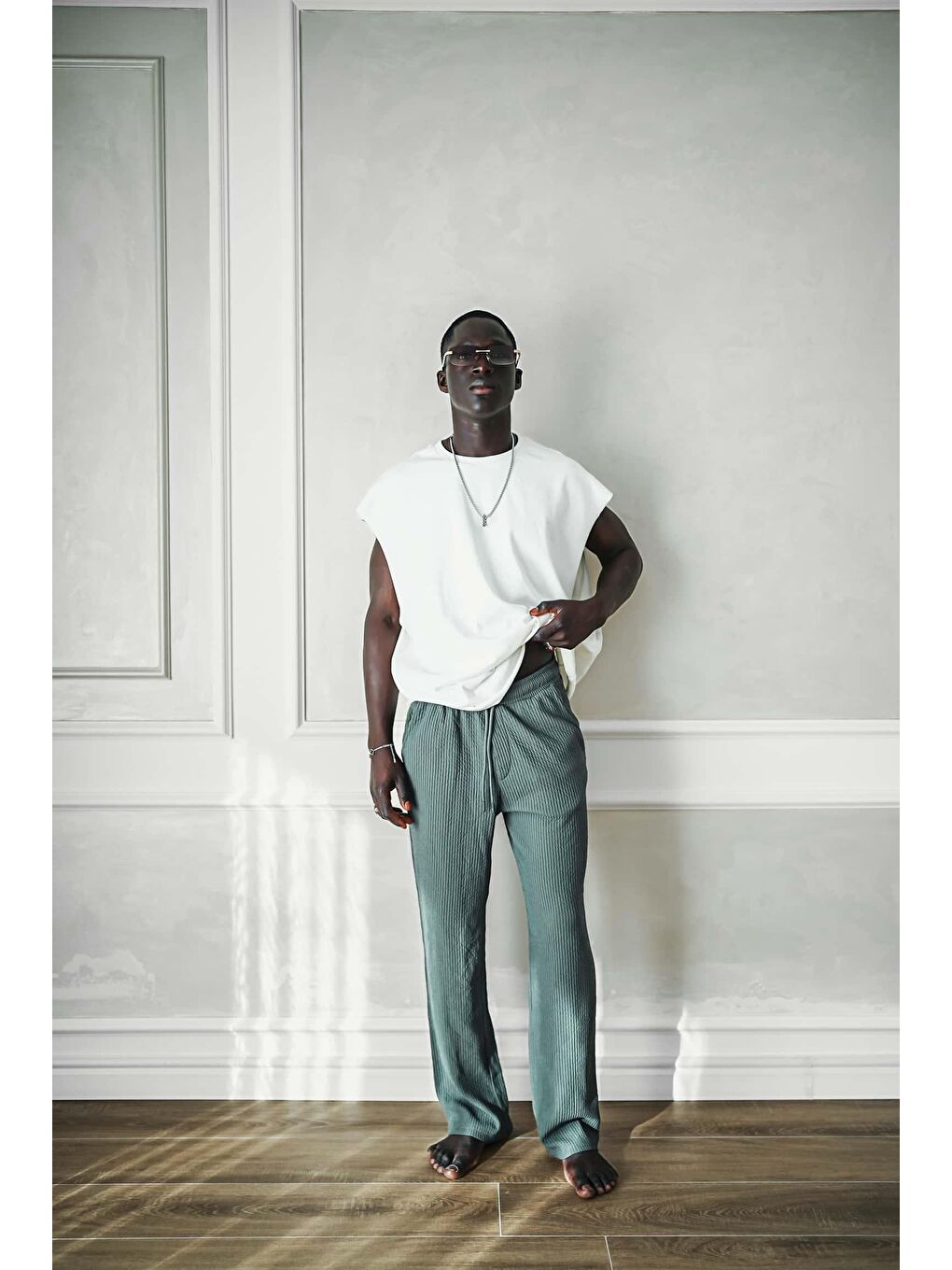 Erkek Oversize Dokulu Yuvarlak Yaka Kolsuz %100 Pamuk Tişört Beyaz-4