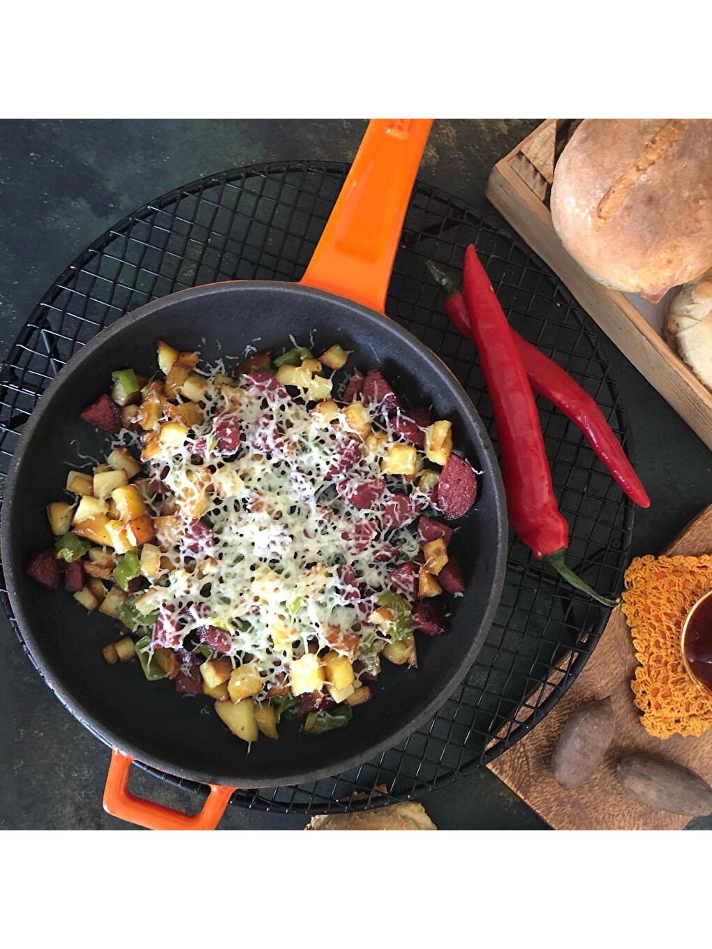 Yeşil Yuvarlak Kızartma Tavası Döküm Demir Yekpare Saplı Çap(Ø)16cm.-4